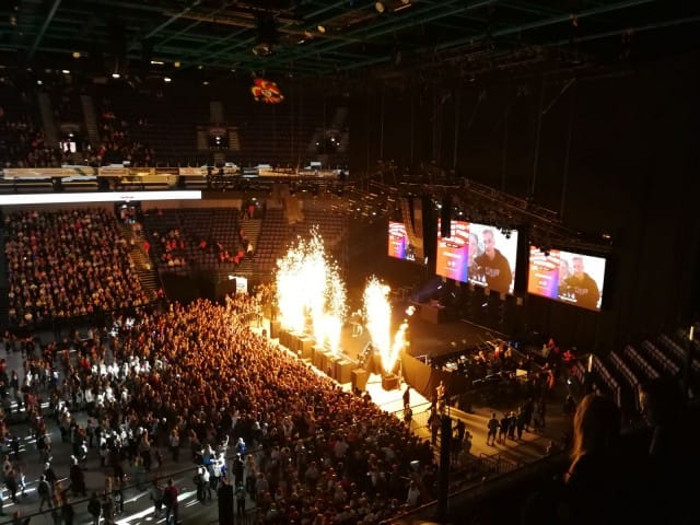 Tubecon Awardseissa palkittiin ansioituneita tubettajia.