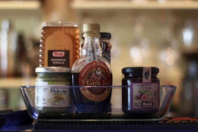 Bagelista saa halutessaan myös jälkkärin makeilla täytteillä.