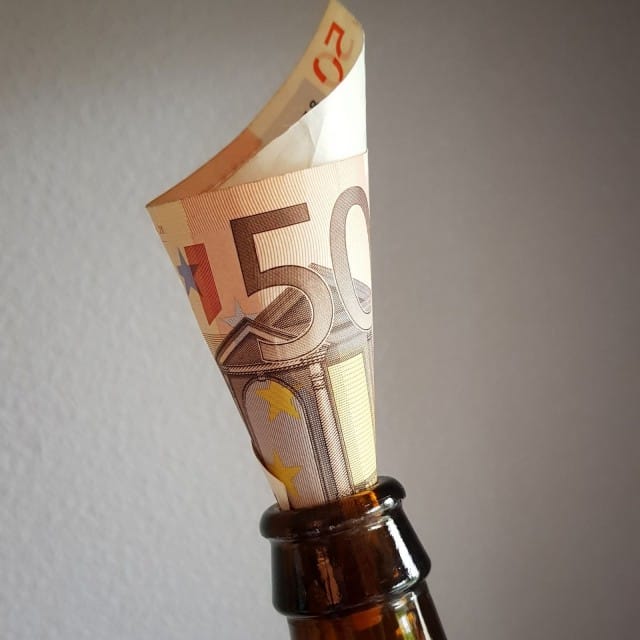 Riittääkö 5 kymppiä viikon oluisiin?