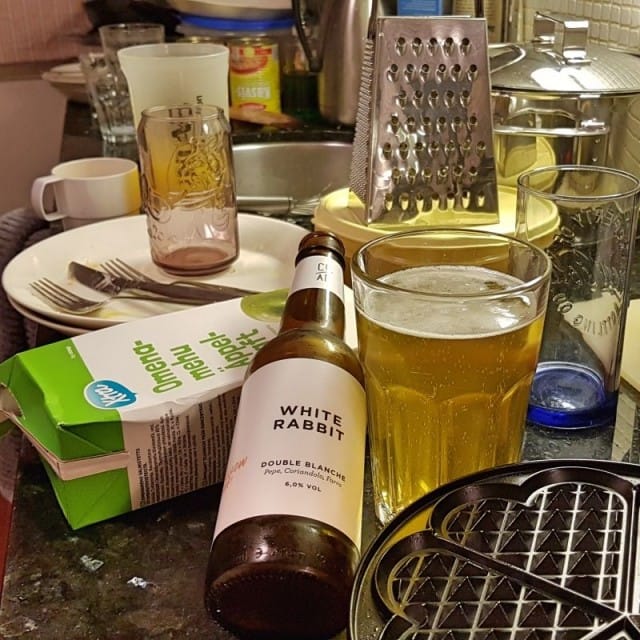 Tervetuloa kotiin. Etsi kaaoksesta olut.