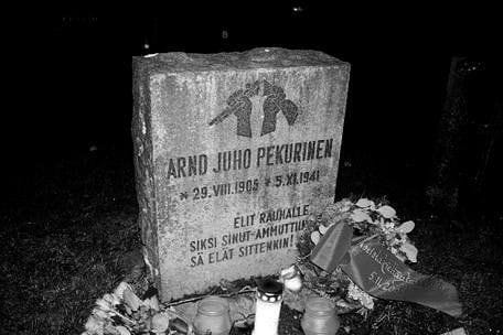 Suomen tunnetuin totaalikieltäytyjä Arndt Pekurinen teloitettiin marraskuussa 1941 kieltäydyttyään toistuvasti aseista.