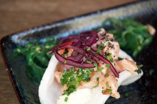 Lohi-ceviche aasialaisittain.