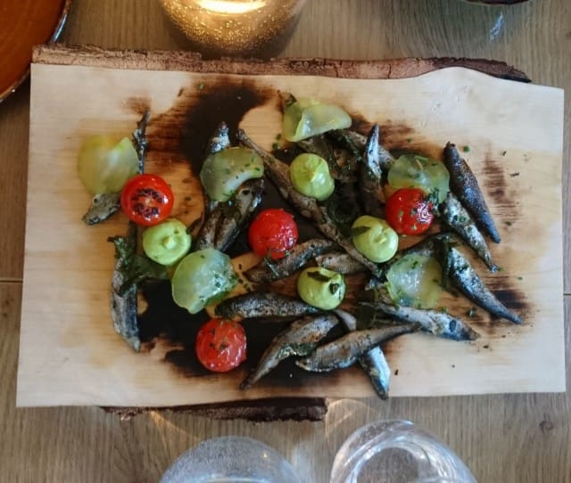 Muikkuja. Olikohan tämä sittenkin se paras annos... vaikea päättää