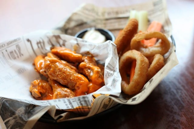 Lone Starin siivet eivät jätä nälkäisiksi.