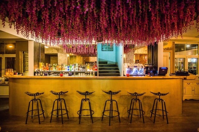 Sisääntuloaula Musitaan ja "heinät" Lähde: Musitan kotisivun galleria