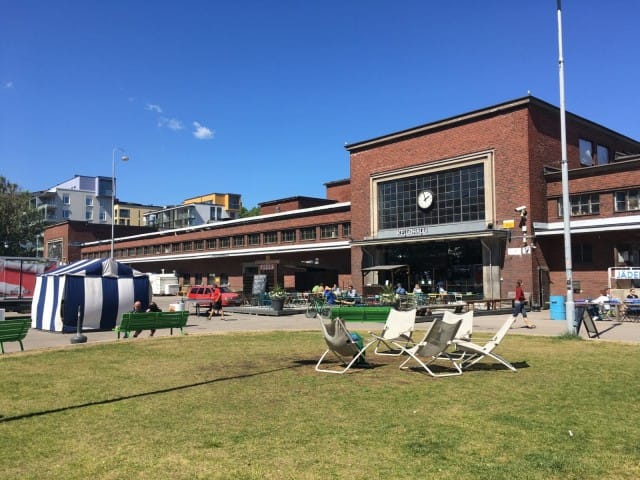 Teurastamon piha täyttyy vegaanisista herkuista lauantaina 4. elokuuta.