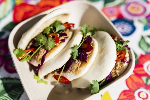 Ruokatarjonta oli tuttuun tapaan monipuolinen. Tässä Ônamin taidonnäyte.