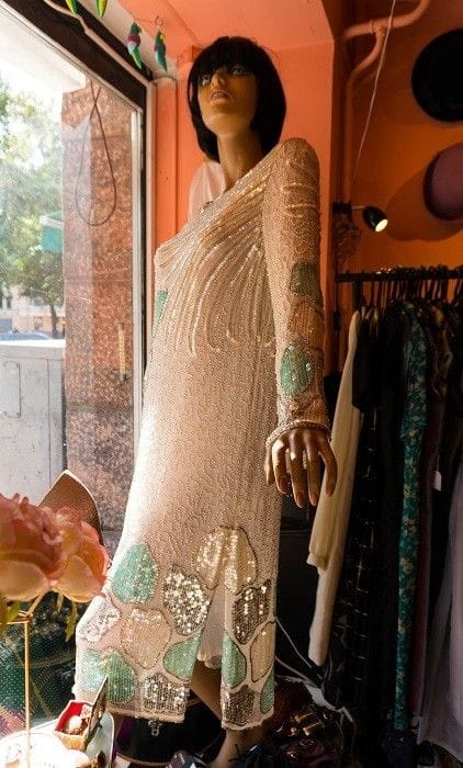 Syksy on Hoochie Mama Janessa kiireistä aikaa, sillä asiakkaat etsivät täydellistä pukua erilaisiin juhliin ja gaaloihin.