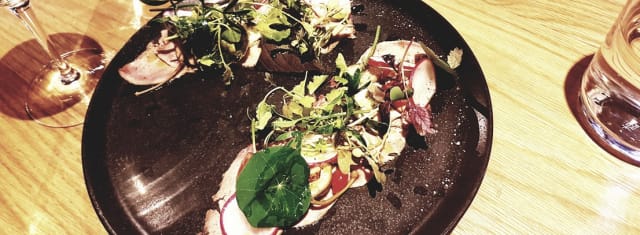 Korstenin tulkinta Vitello Tonnato klassikosta