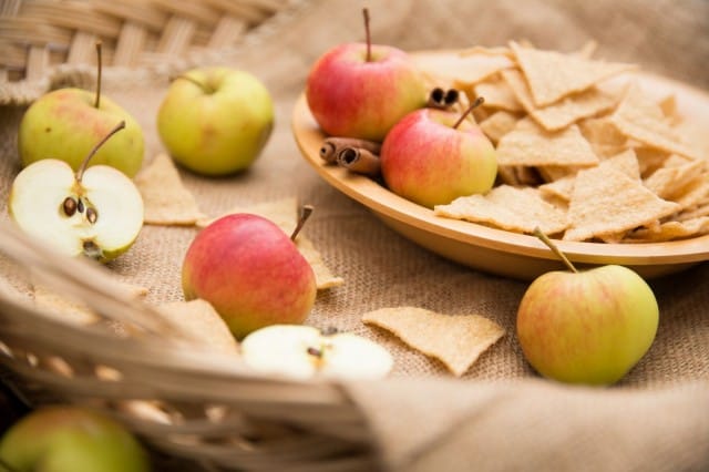 Oatis kaurasnacksien makeansuolaiset maut kaneli-omena ja mustikkapiirakka maistuvat etenkin aasialaisille.