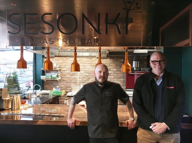 Gastro Bar Sesonki syntyi ravintoloitsija Matti Jämsénin (vas.) ja kauppias Markku Hautalan yhteistyönä.