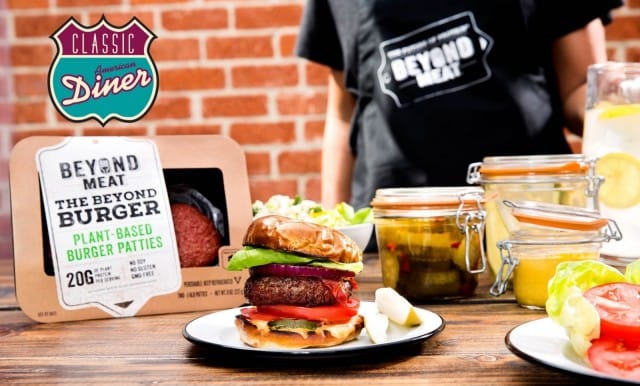 Kalifornialaisfirma kehitti kasvispihvin, joka imitoi mahdollisimman tarkkaan lihaisaa hampurilaispihviä. Pian niitä saa myös Suomesta.