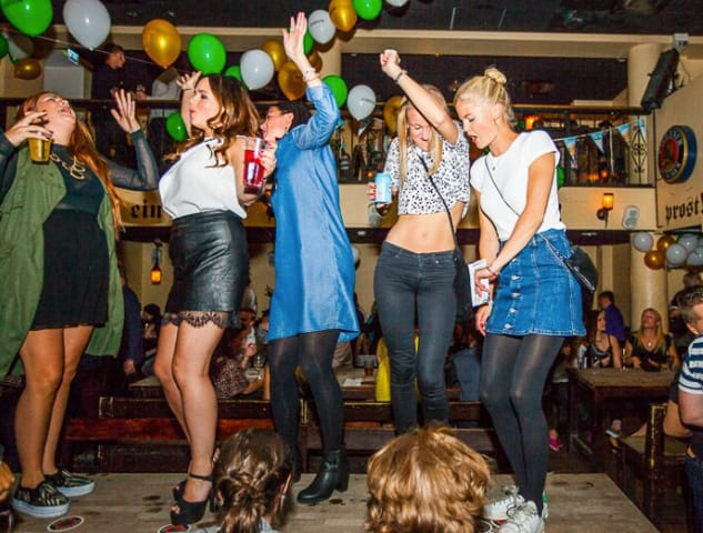 Rymy-Eetu on bailukansan mieleen.