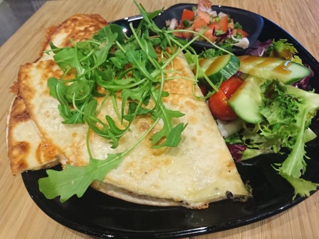 Public House Huurre ja vegequesadilla.