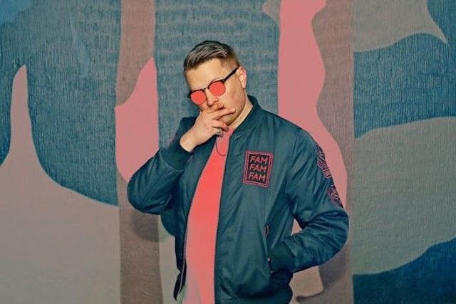 DJ Supertyyli tuomaroi ja mentoroi Beats at the Bell -kilpailun finalisteja.