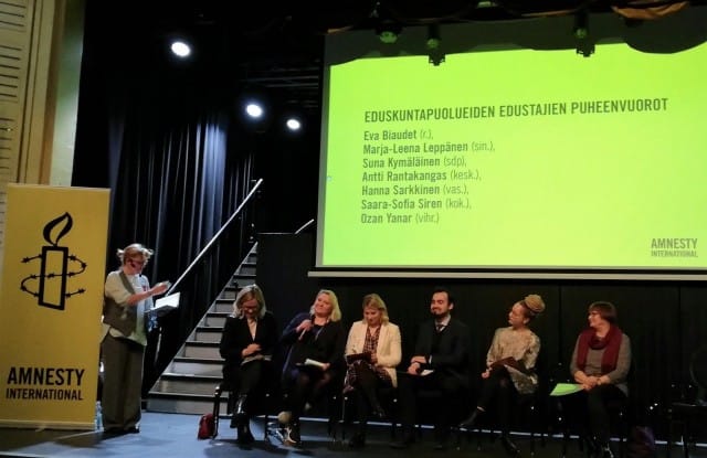 Amnestyn tilaisuudessa paikalla olleet eduskuntapuolueiden edustajat näyttivät vihreää valoa suostumusperustaiselle raiskauslaille.