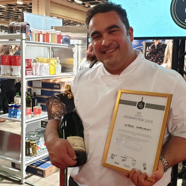 Voittajan on helppo hymyillä. Miguel Papaianni on Pizzamestari 2019.