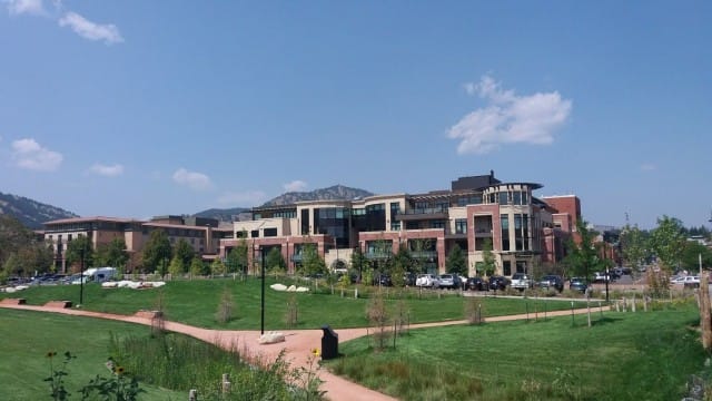 boulderin keskusta on sangen värikäs paikka