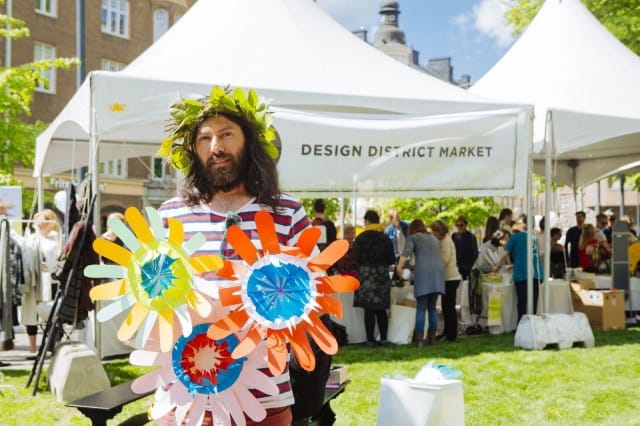 Ihana Helsinki -tapahtuma täyttää keskustan tapahtumista, tarjouksista ja kukista.