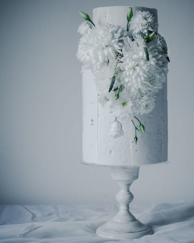 Kakkunautinnon voi kruunata myös samppanjalla.