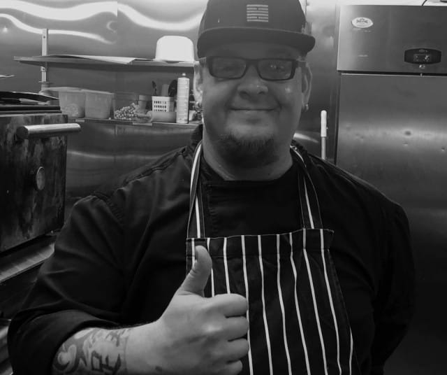 Ville Kytölä suosii keittiössään yksinkertaista ja suoraa tyyliä, missä tuodaan esille ruuan omia makuja.