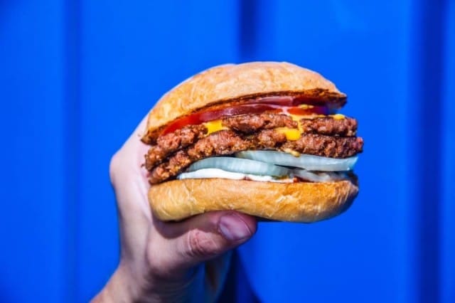 Bun2Bunin Double Cheese ei kalpene lihaisille sukulaisilleen.