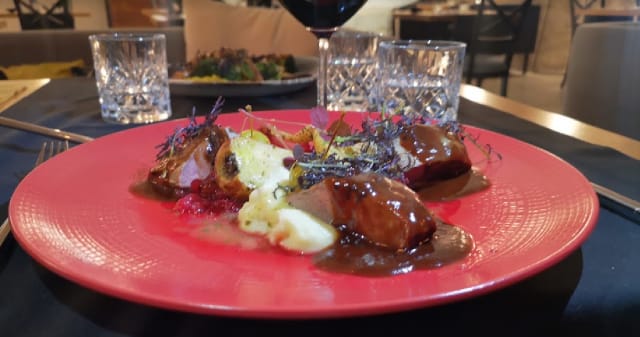 Hirveän hyvää hirveä