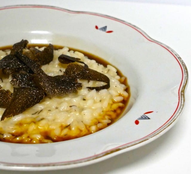 Mummolautaset ja tryffelirisotto tekevät Murusta Murun.