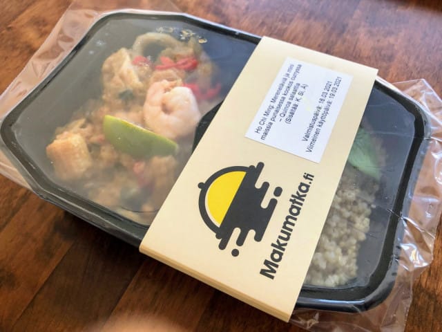 Makumatkan ateriat toimitetaan kylminä, lämmitystä vaille valmiina.