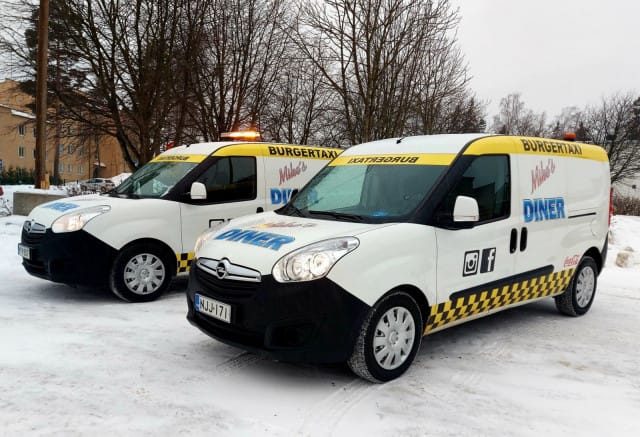 "Hambulanssit" kuljettavat Mike's Dinerin ruokia kymmenen kilometrin säteellä.