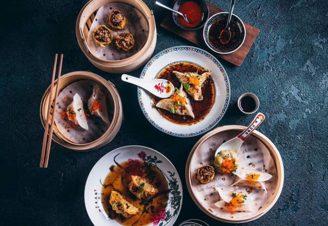 Lily Leen aasialaisiin herkkuihin pääsee myös tutustumaan Kesäterassilla.