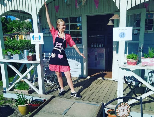 Cafe Stugan kutsuu herkuttelemaan.