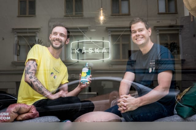 Parivaljakko Eetu Topo ja Fred Karlsson ovat Kåska Oy:n perustajia.