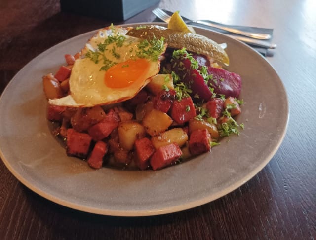 Tuhti pyttipannu silloin tällöin tekee hyvää!