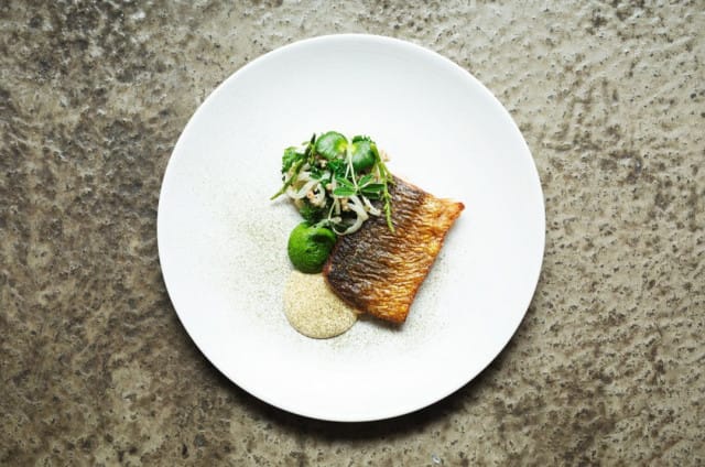 Young Hearts edustaa omien sanojensa mukaan ajatusmaailmaa kulinaarisen tradition ulkopuolelta.