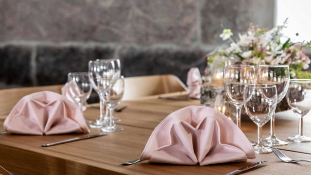 Kirkkonummen joululounailla ja -illallisilla tunnelma on kohdillaan.