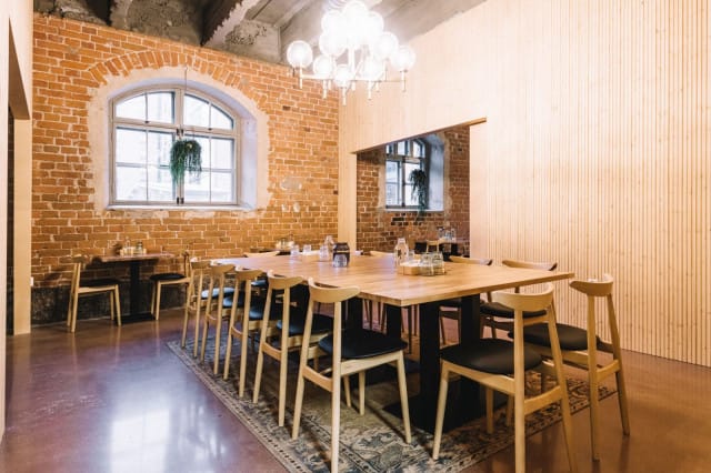 Näissä puitteissa kelpaa herkutella joulupuurolla.