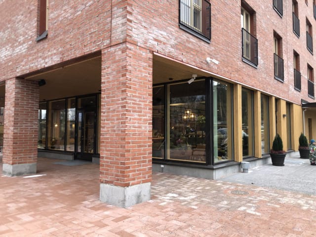 Cafe Elo sijaitsee vielä hieman piilossa muistiosaamiskeskuksen kivijalassa.