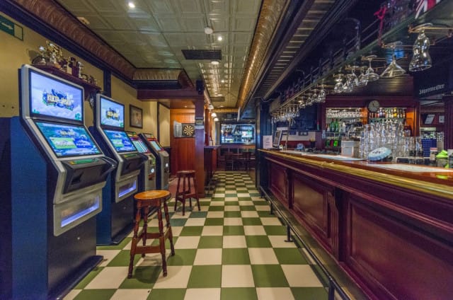 9. Oletko koskaan vieraillut tässä pubissa?