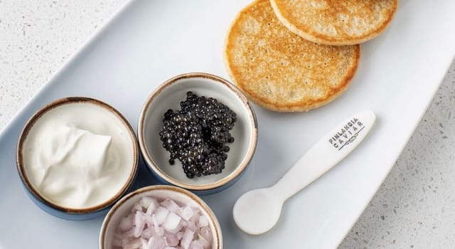 Finland Caviarissa blinit nautitaan kaviaarin kera.