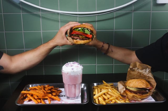 Bun2Bunin herkullisten burgereiden makumaailmat on mietitty tarkkaan.