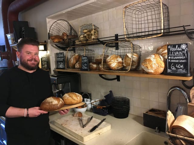 Leipomo-kahvila St.George Bakery