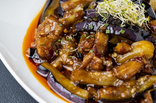 Kevään SYÖ!-kampanja innosti kokeilemaan  Zhènin kasvisannoksia edulliseen hintaan.