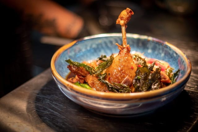 Thaimaalaiset maut maistuvat erityisen hyvältä terassilla nautittuna.