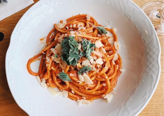 Vodkapasta on klassikko, ja se lähtee nyt mukaasi edulliseen 12 euron hintaan.