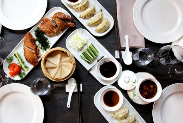 Zhènin ruoka, palvelu ja miljöö ovat vertaansa vailla.