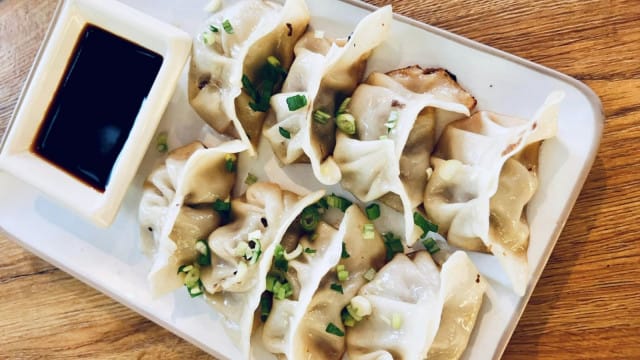 My Dumplings tarjoaa nimikkoherkkujen lisäksi laajan valikoiman kiinalaisia herkkuja.