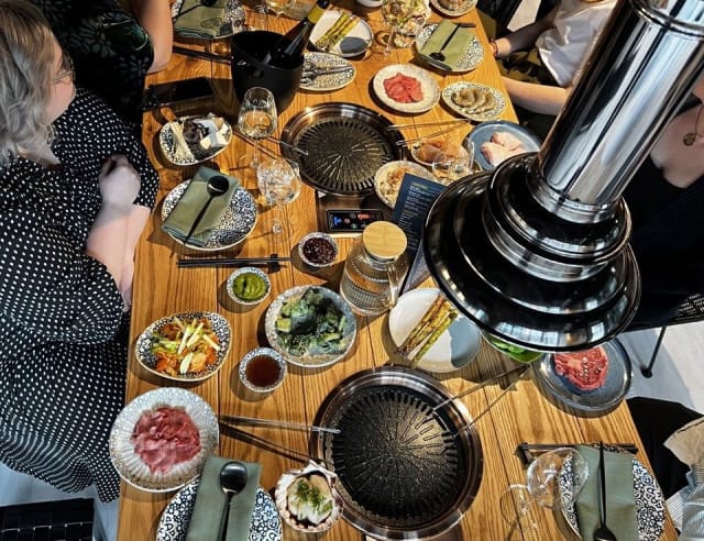 Molokossa nautit ystävänpäivästä isommallakin porukalla.