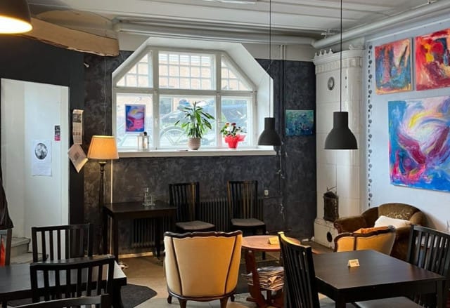 Taidekahvilassa nautit joka solulla.