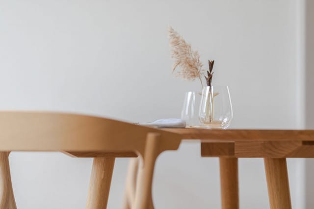 Ravintola VÅR on kumarrus porvoolaiselle gastronomialle, perinteille ja vieraanvaraisuudelle.